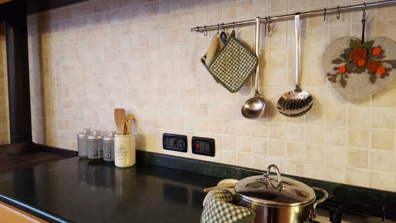 Apartament Casa Rossi Le Grazie  Zewnętrze zdjęcie