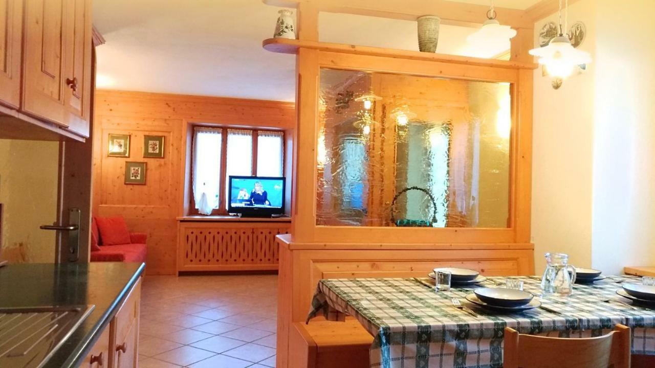 Apartament Casa Rossi Le Grazie  Zewnętrze zdjęcie