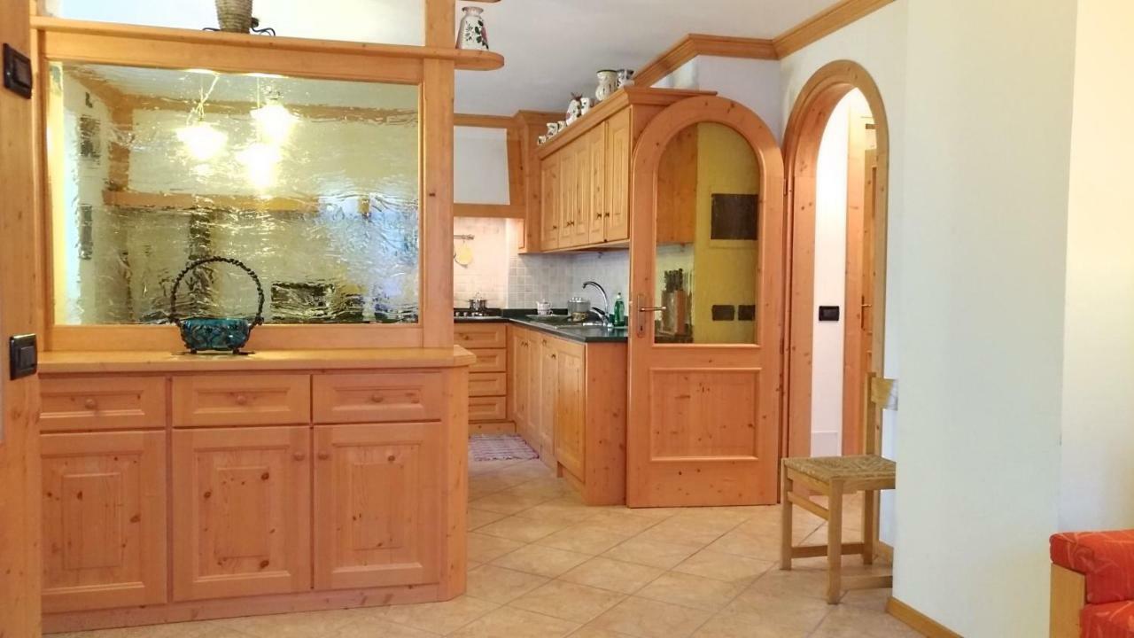 Apartament Casa Rossi Le Grazie  Zewnętrze zdjęcie