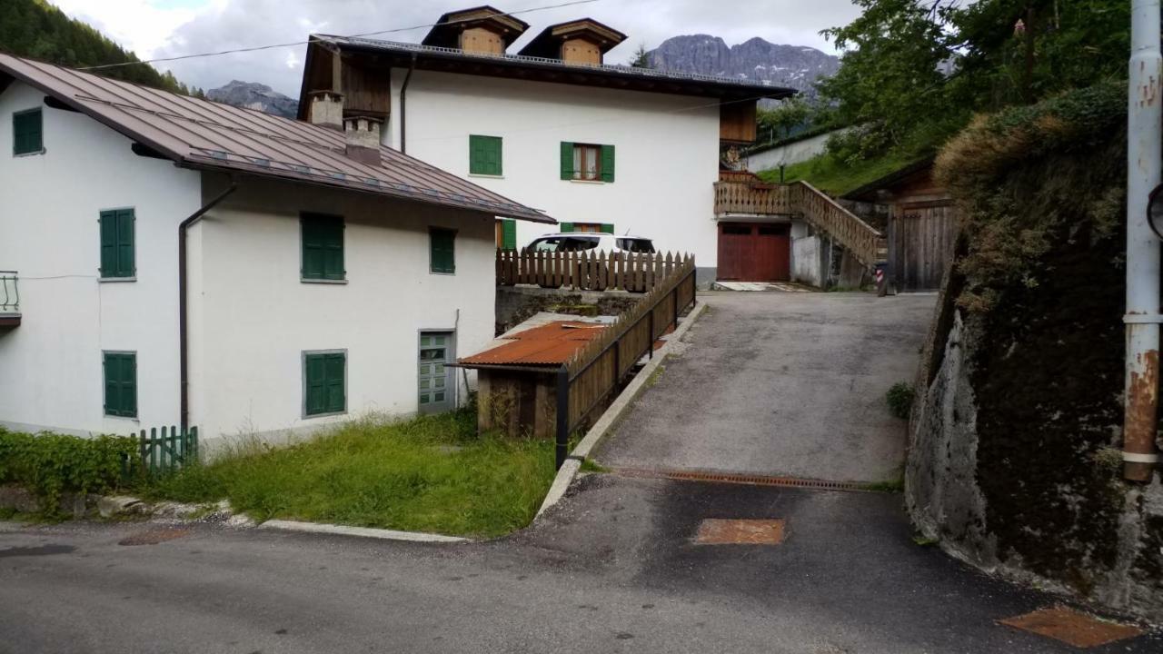Apartament Casa Rossi Le Grazie  Zewnętrze zdjęcie